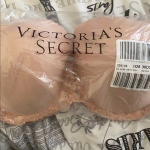 Victory Secret Dream Angels Demi Bra